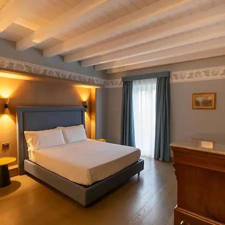 Apartment Palazzo De Gregorio -