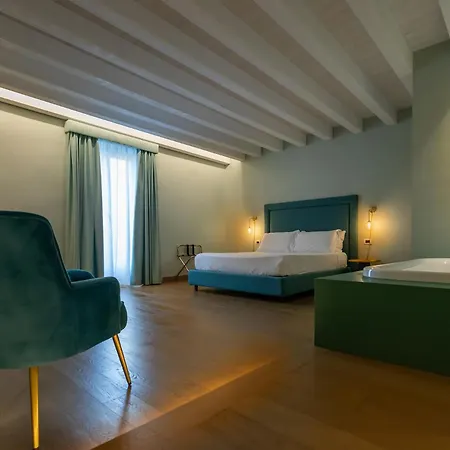 Palazzo De Gregorio - *