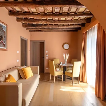 Διαμέρισμα Palazzo De Gregorio - *