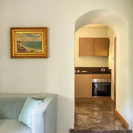 Διαμέρισμα Palazzo De Gregorio - *